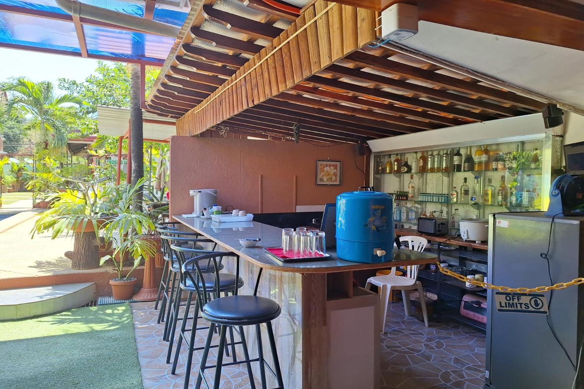 Citadel Bed And Breakfast Puerto Princesa Екстер'єр фото