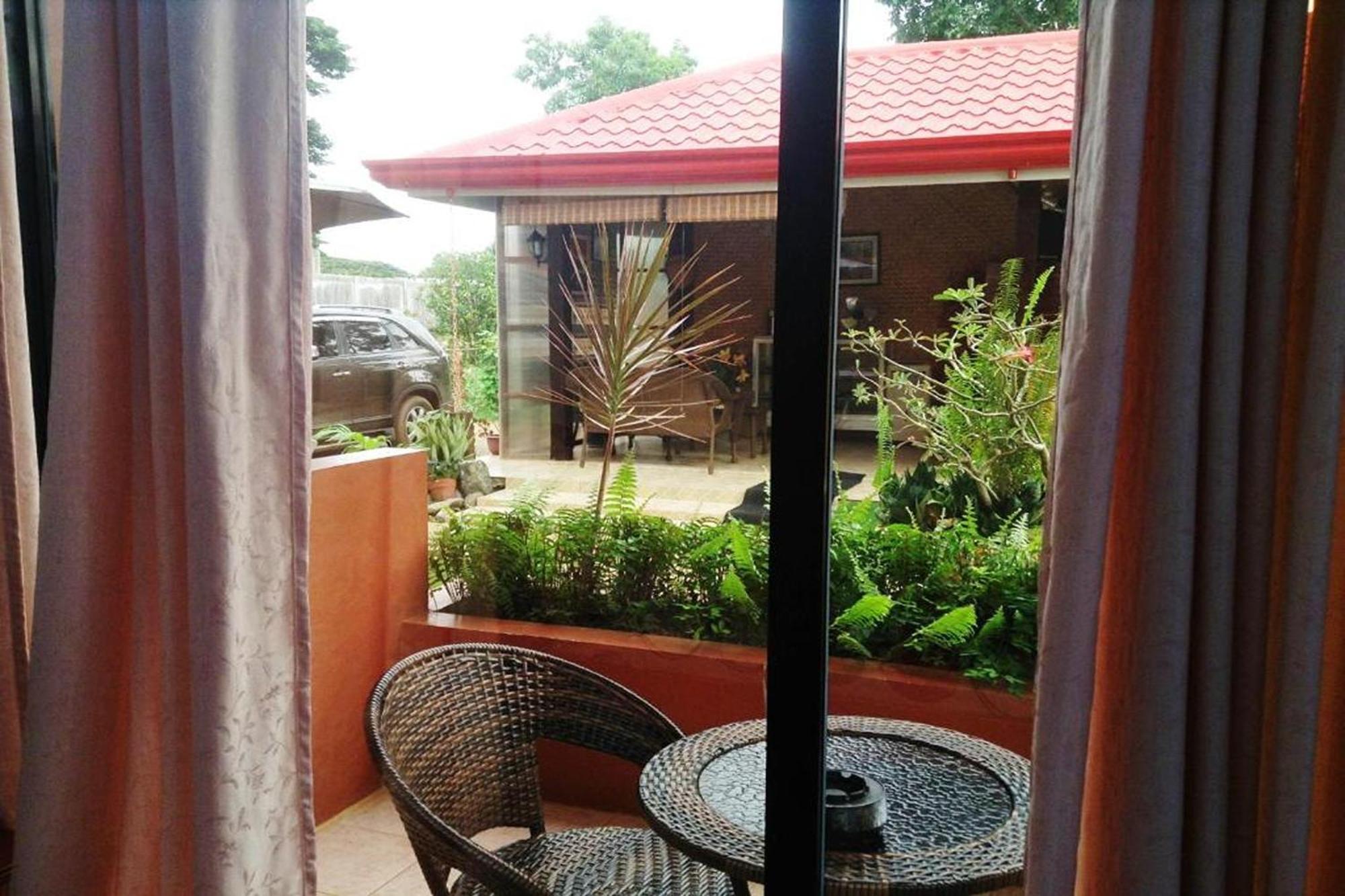 Citadel Bed And Breakfast Puerto Princesa Екстер'єр фото