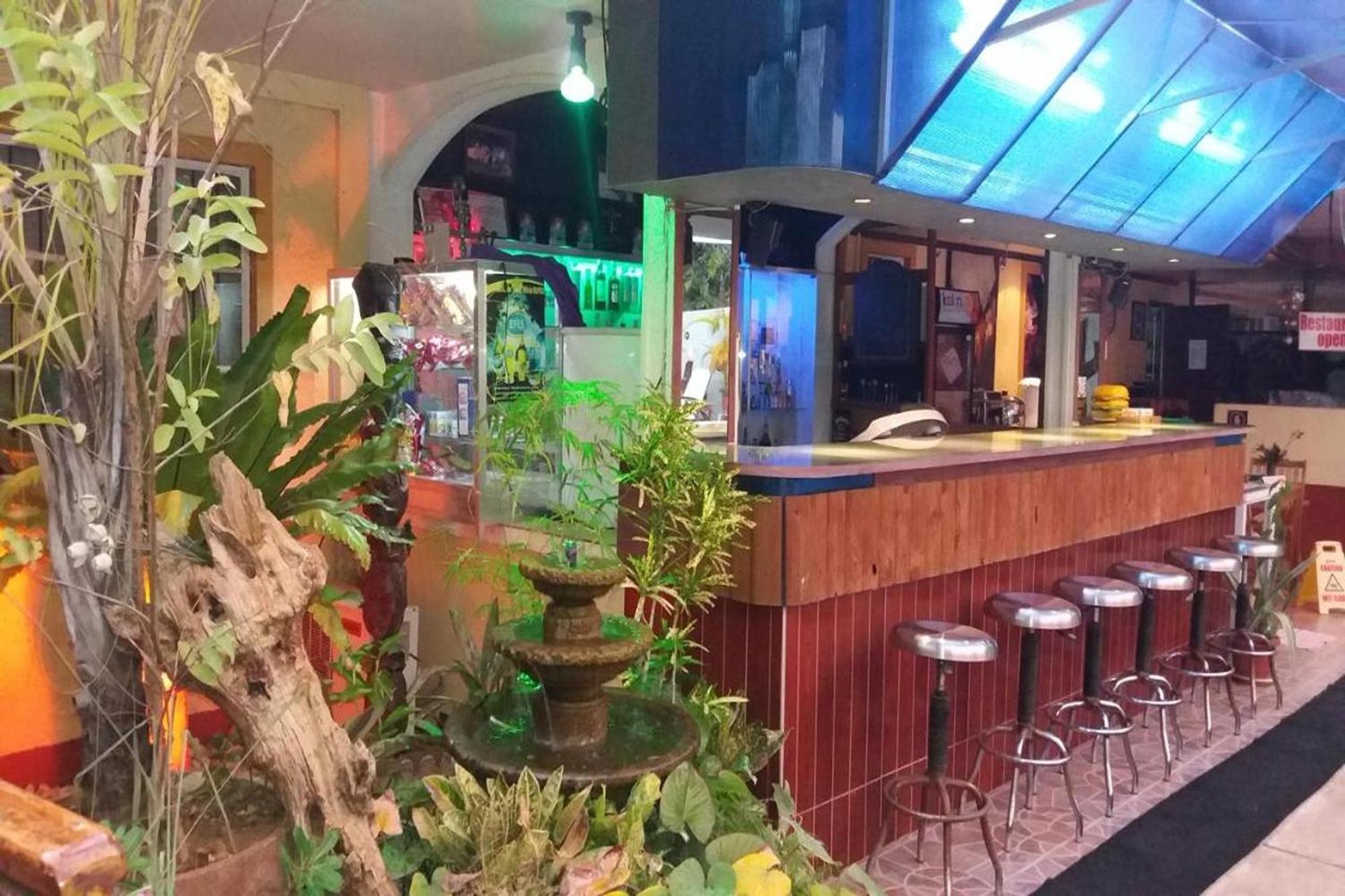 Citadel Bed And Breakfast Puerto Princesa Екстер'єр фото