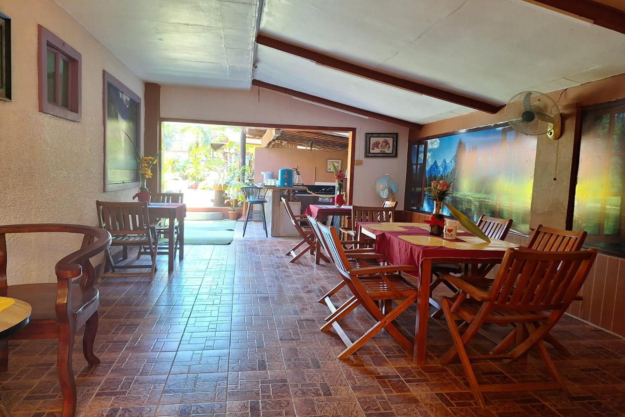Citadel Bed And Breakfast Puerto Princesa Екстер'єр фото