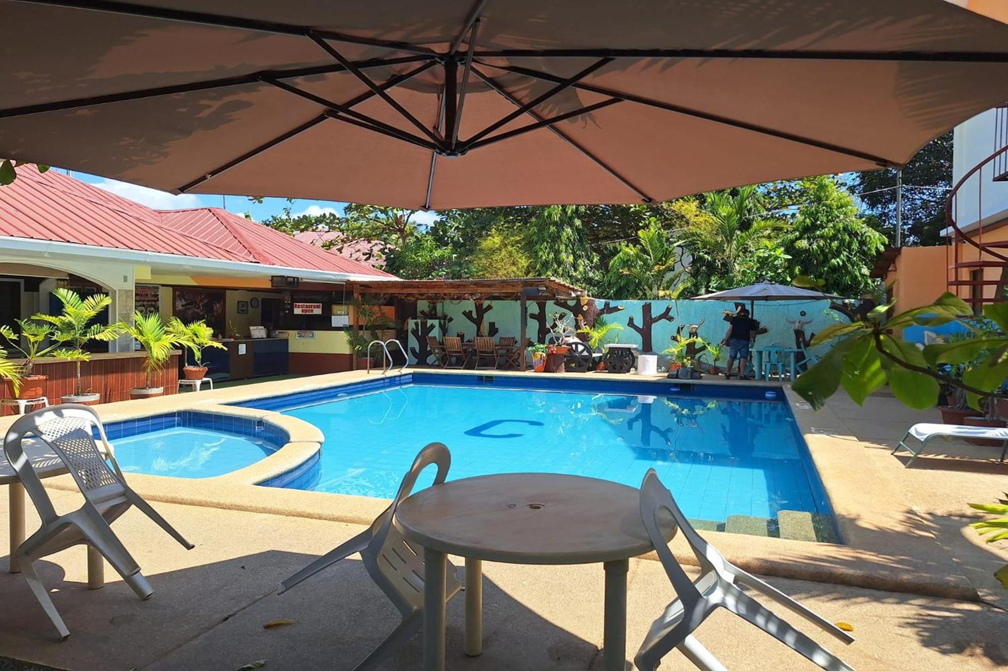 Citadel Bed And Breakfast Puerto Princesa Екстер'єр фото