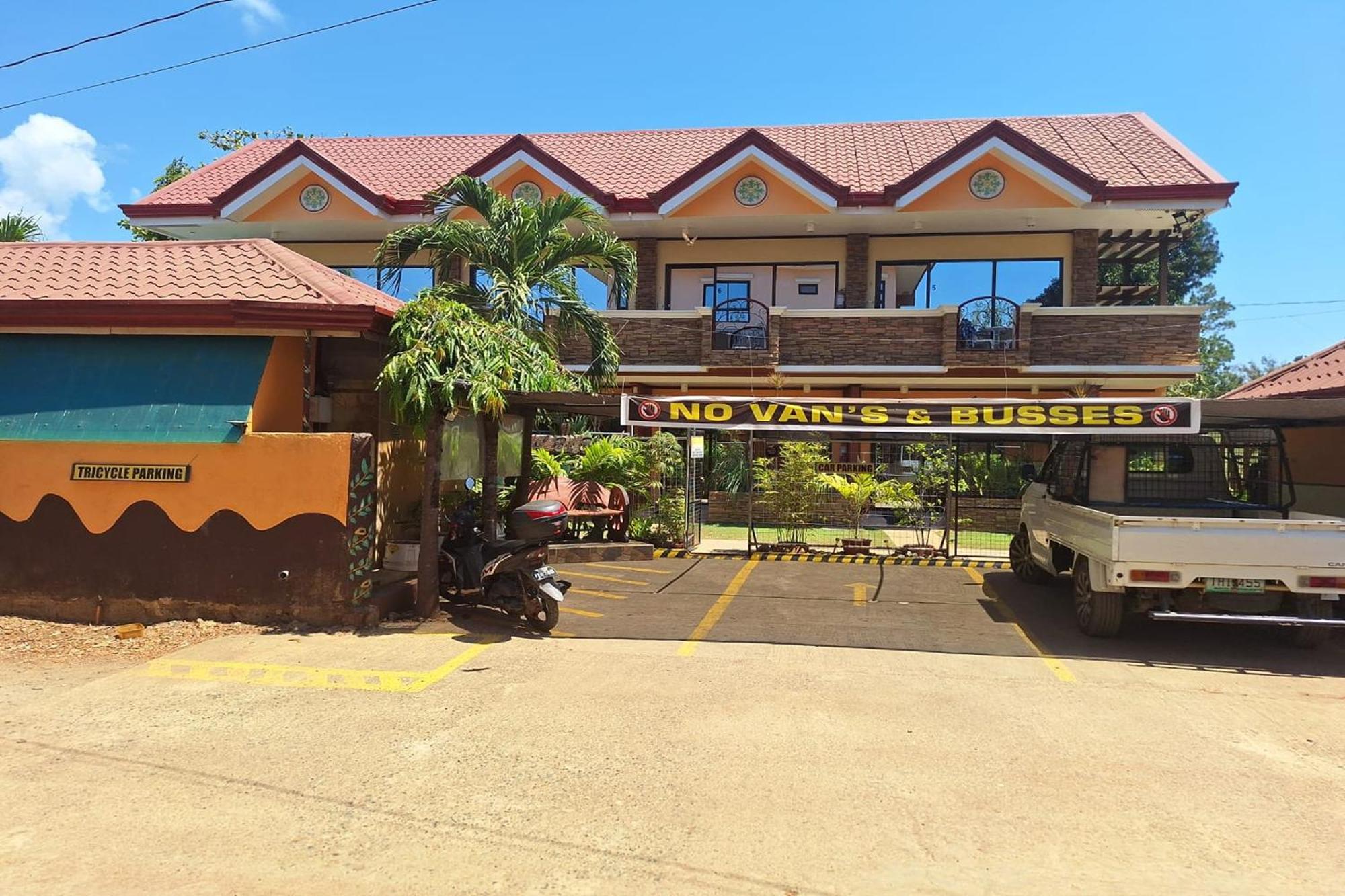 Citadel Bed And Breakfast Puerto Princesa Екстер'єр фото