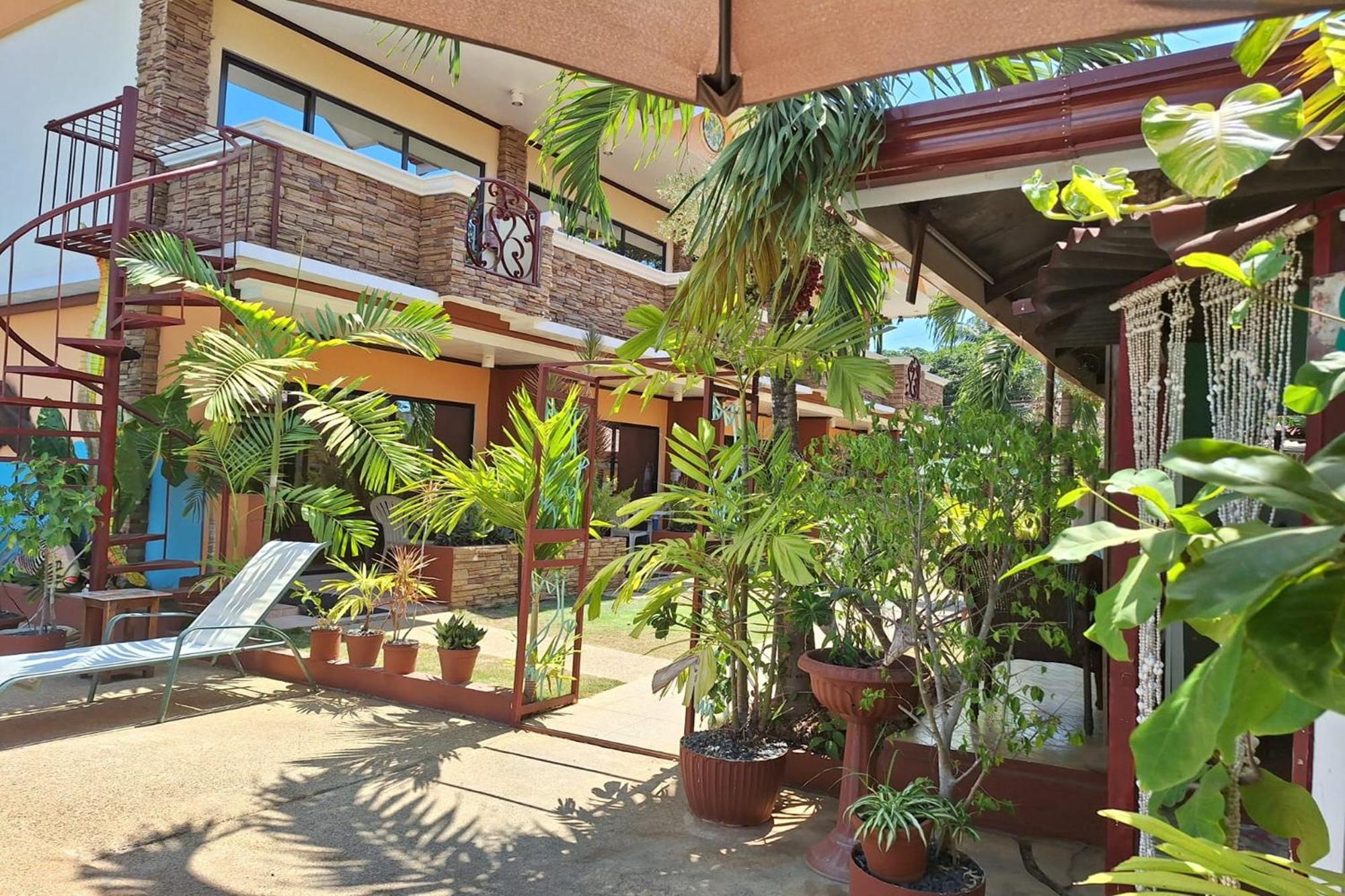 Citadel Bed And Breakfast Puerto Princesa Екстер'єр фото