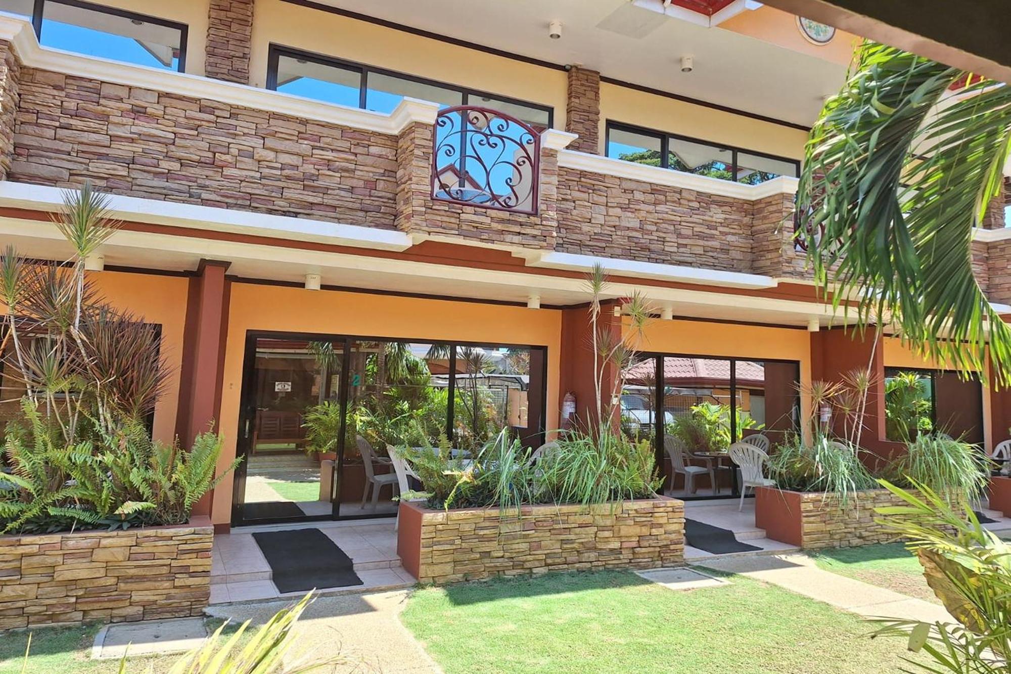 Citadel Bed And Breakfast Puerto Princesa Екстер'єр фото